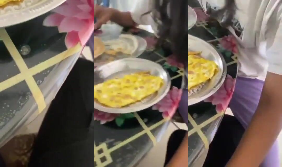 डाइनिंग टेबल पर लड़की को लंड पकडाने की सेक्सी एमएमएस