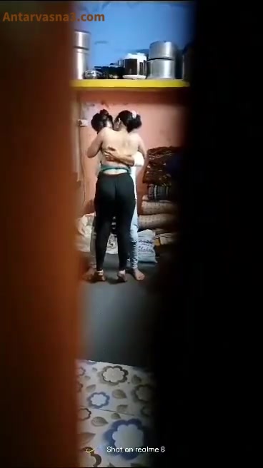 भाभी की चड्डी उतारते देवर जी का सीक्रेट सेक्स एमएमएस