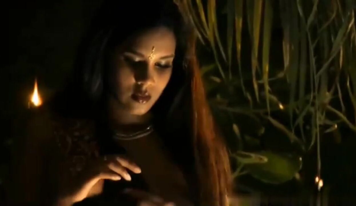 Sensuous nude sexual dance video of an elegant Indian model
