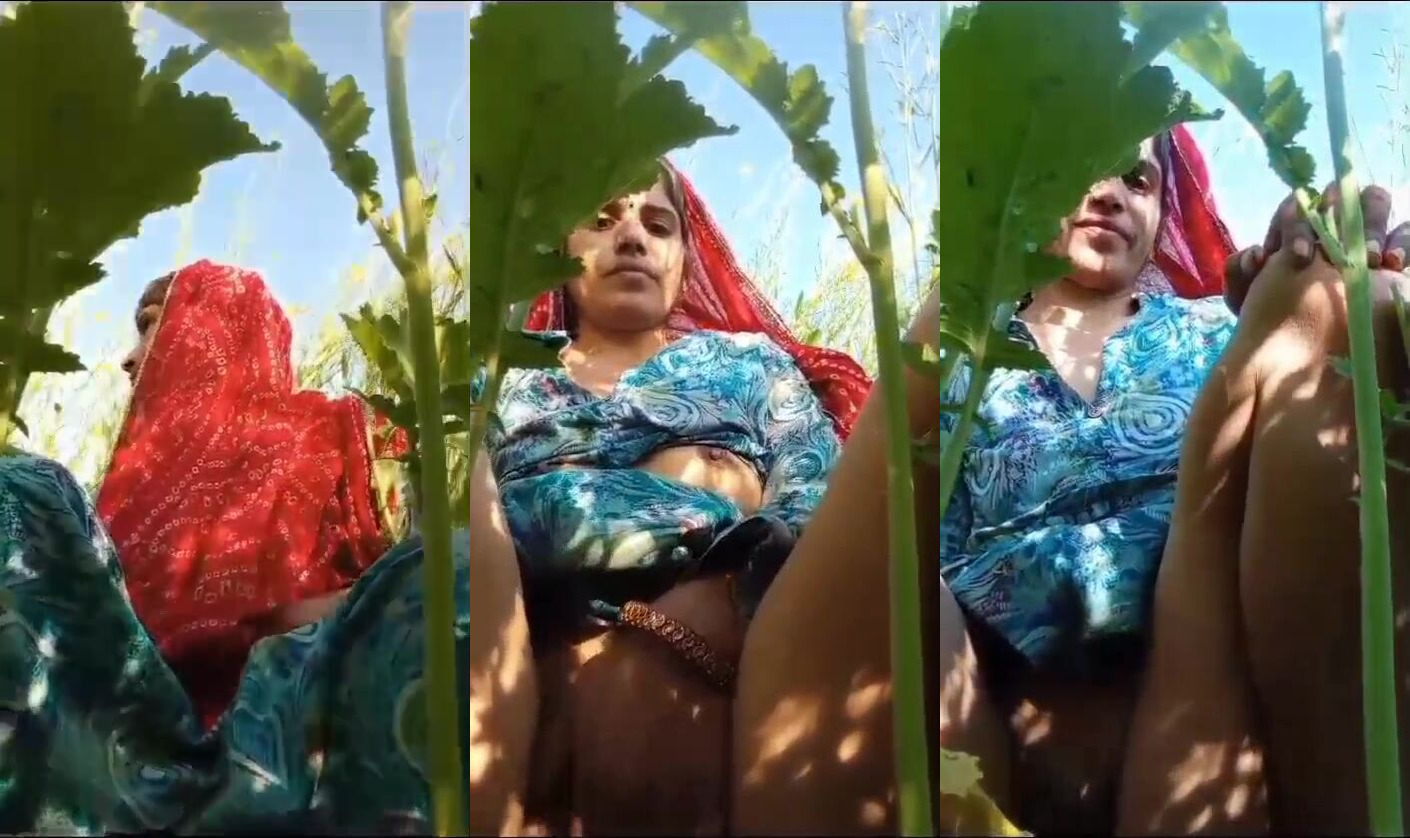 Desi MMS XXX clip of a dehati Bhabhi masturbating outdoors