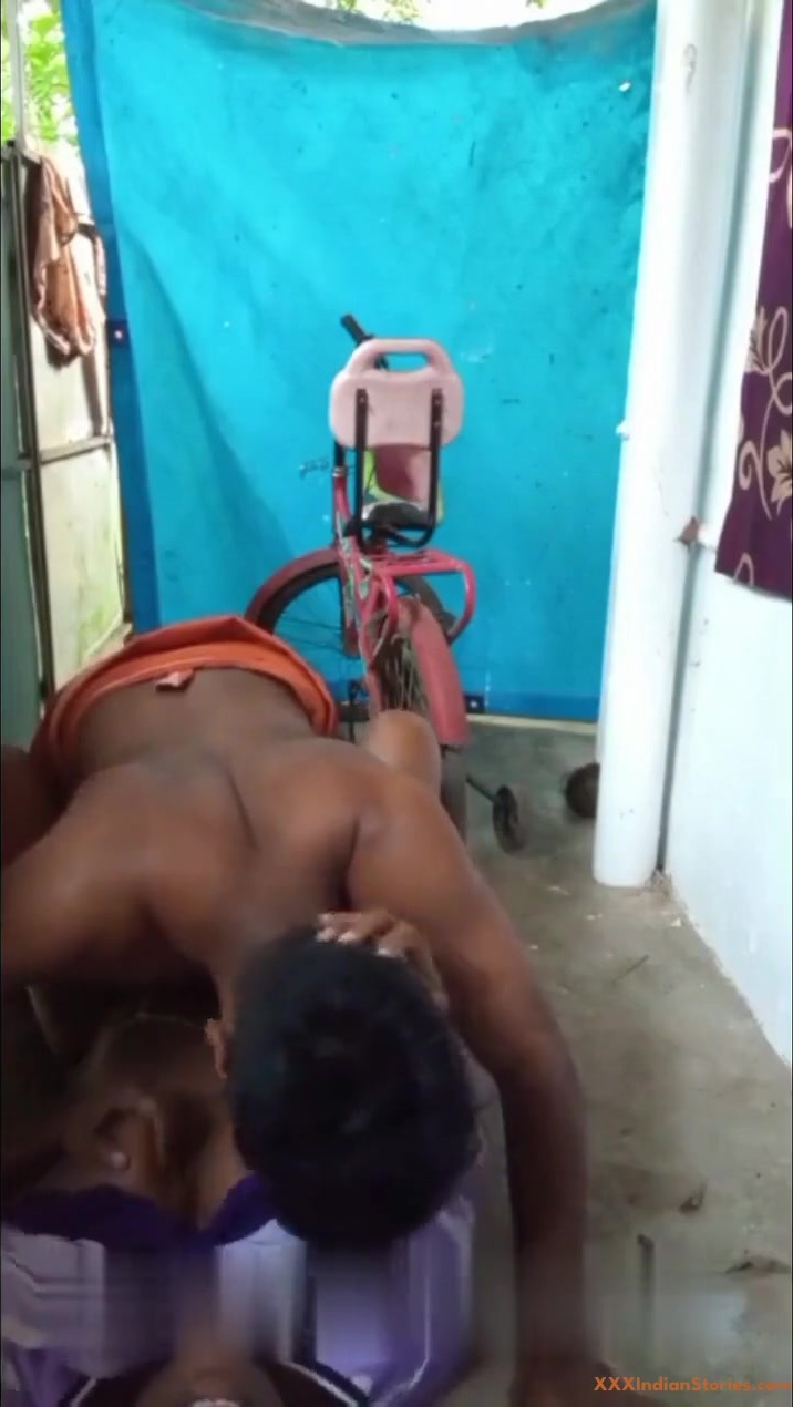 Mallu Aunty’s reel of seducing her lover into raw fucking