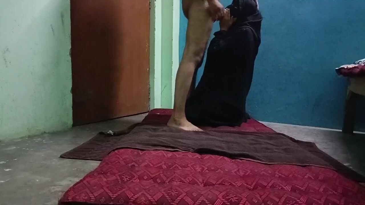 पड़ोस की मुस्लिम भाभी ने बिना हिजाब निकाले चुदवाया